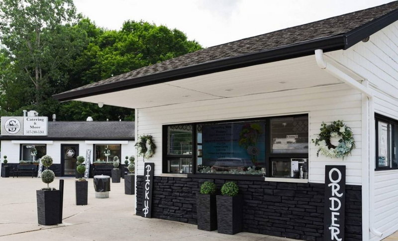 Stoyannas - Stoyannas (newer photo)